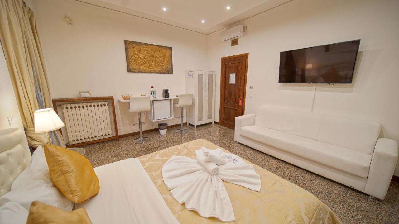Vitti's Home Verona Esterno foto